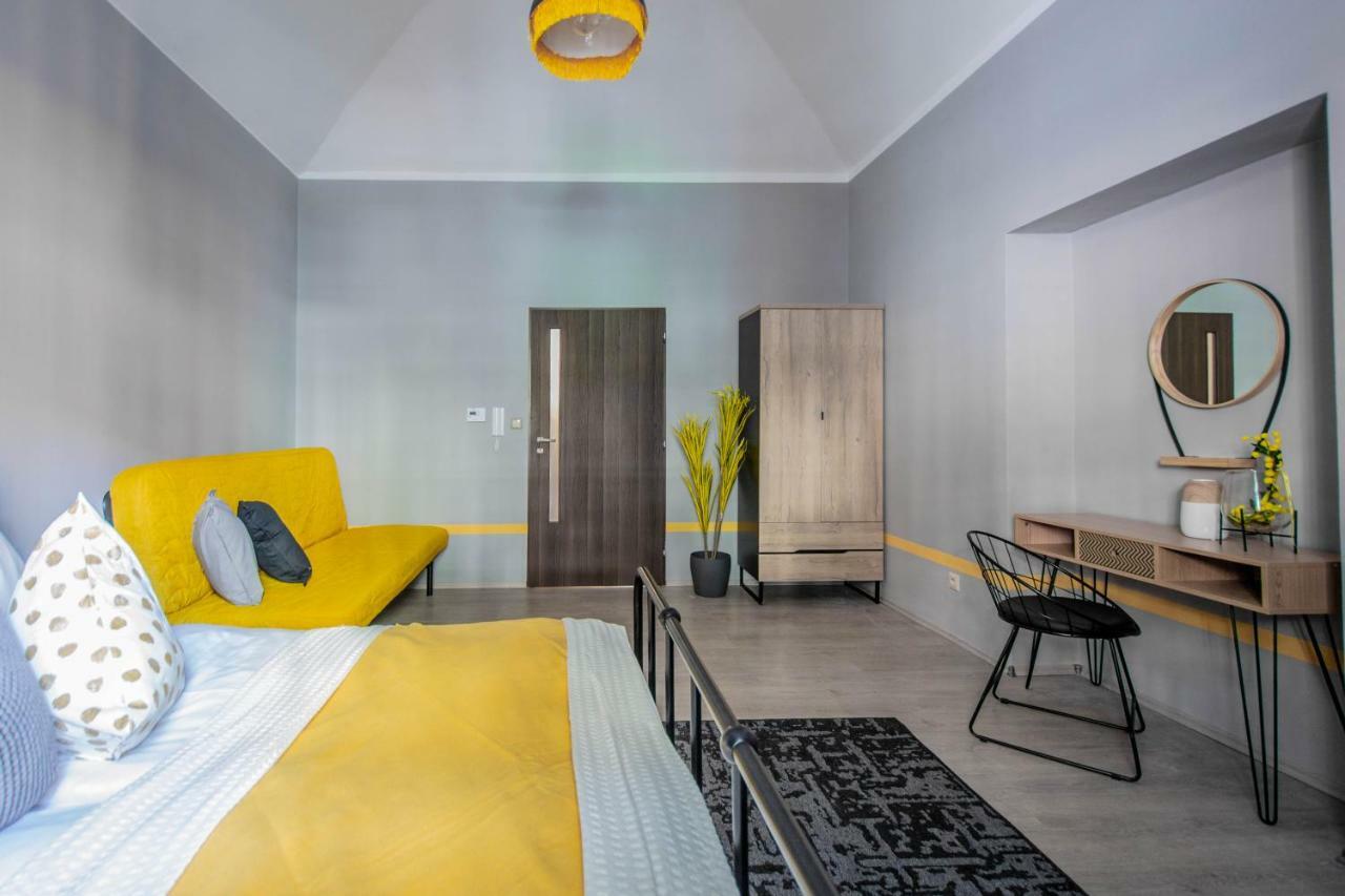 Stylish Apartments Close To Eden Garden Prague Exterior photo